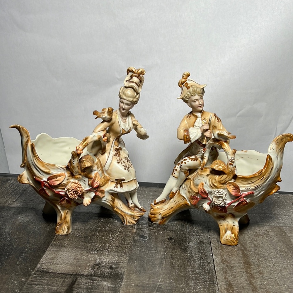 Vintage Victorian Man and Women Figurine Planters/Candy Dishes Gold Trim